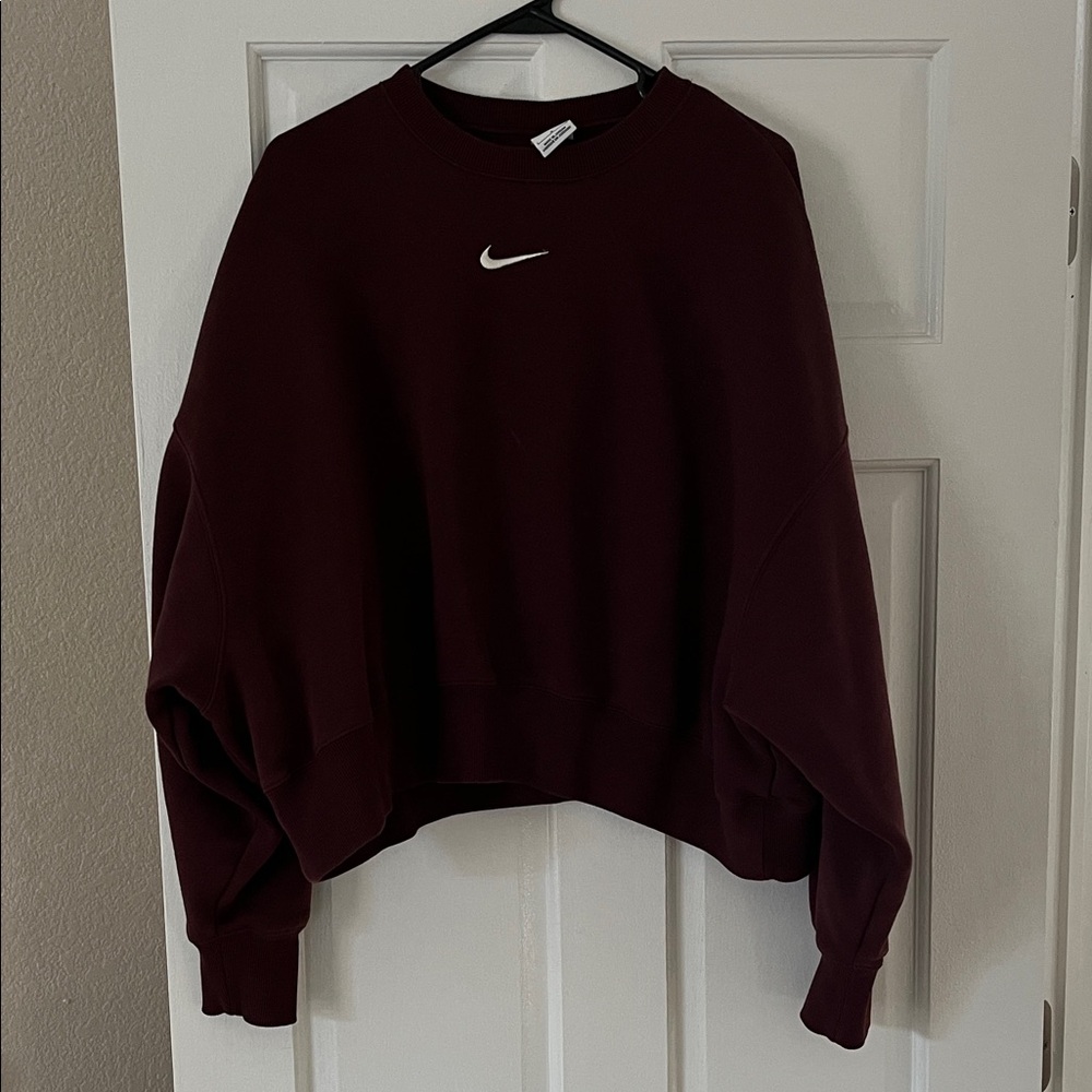 Nike Burgundy Cropped Sweatshirt